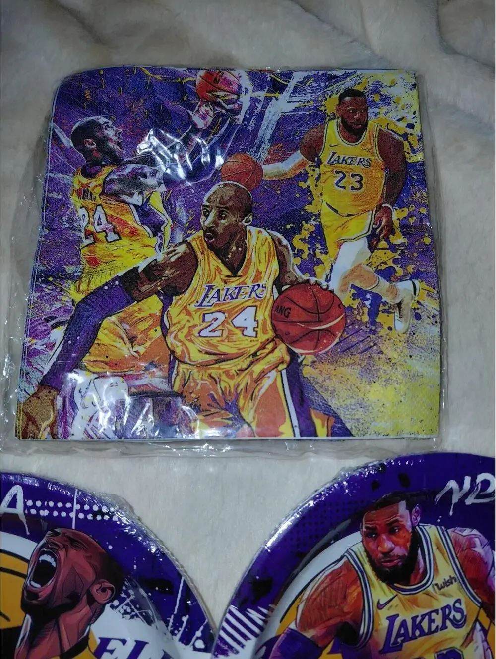 Lakers plates and napkins